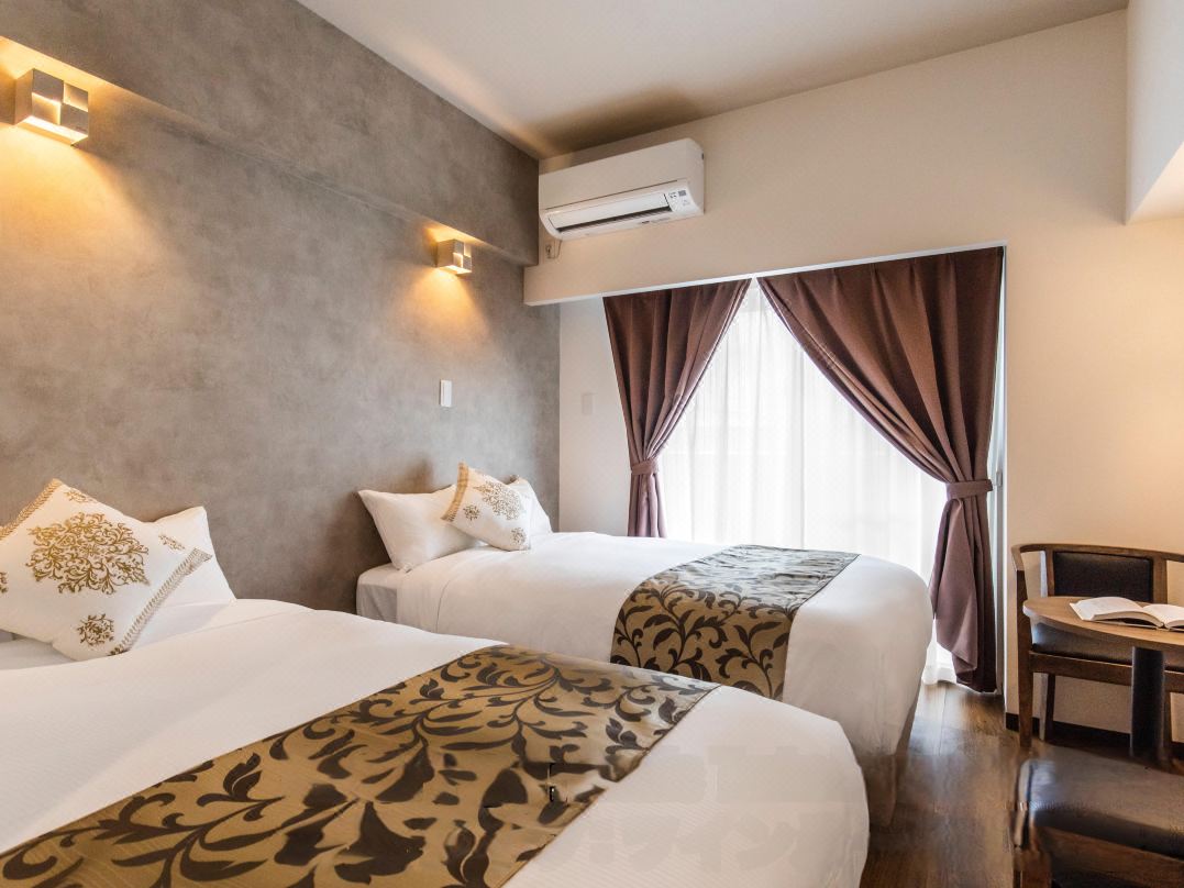 미스터 킨조 인 니시자키