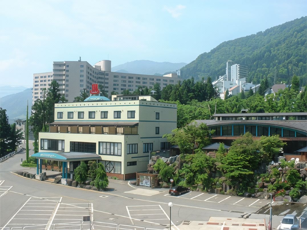 Hatukaishi Hot Spring Ishiuchi-Yungparunas