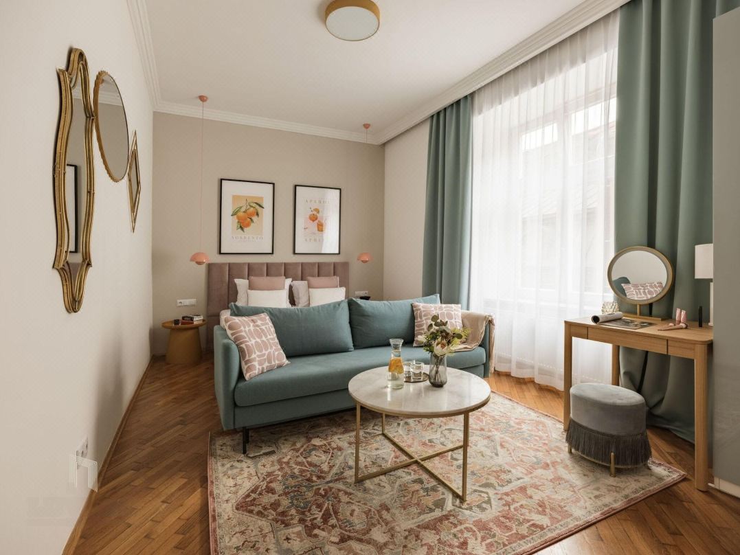 Grodzka Corner Apartments — Senacka 11 — Kraków Old Town — by Luvaro