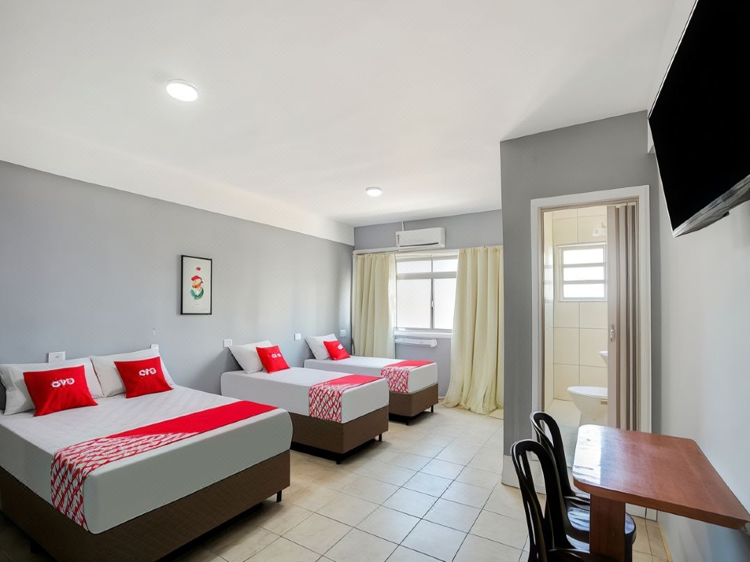 OYO Hotel Boneville, São Paulo