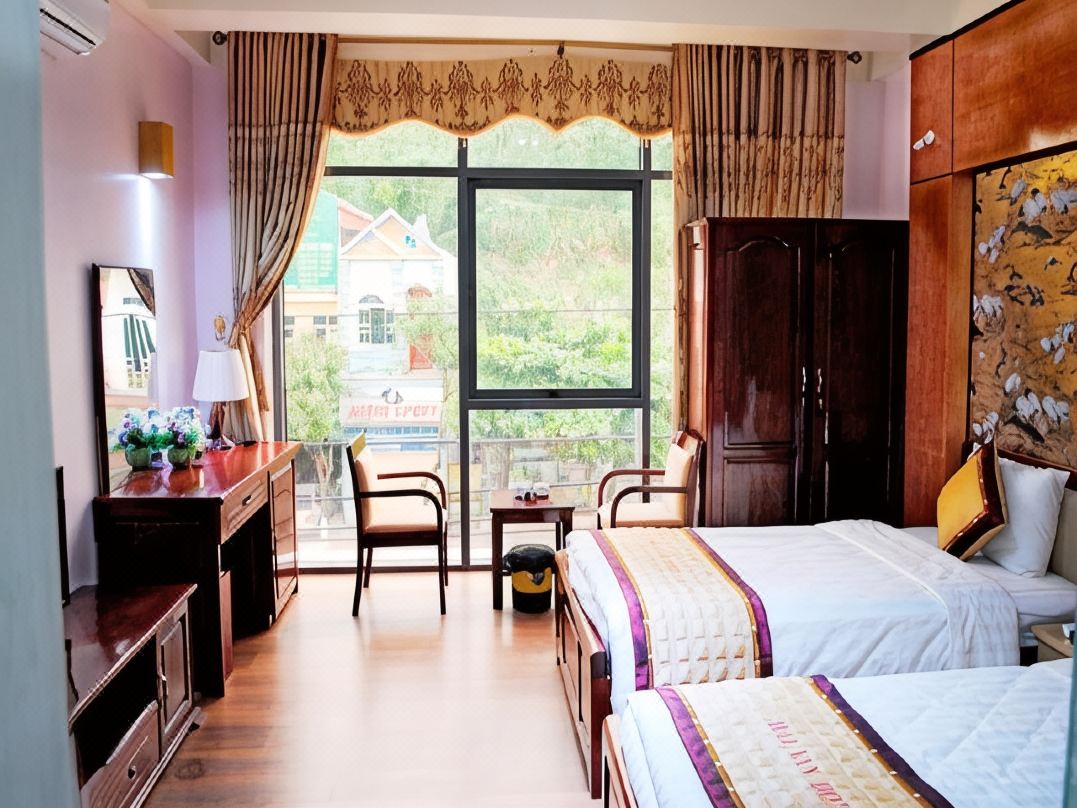Hai Van Hotel, Dien Bien