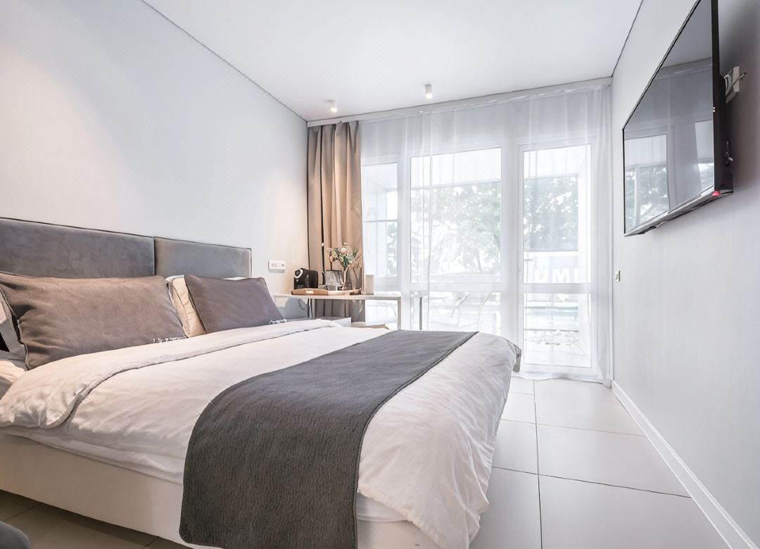 Summer Suites Guest House