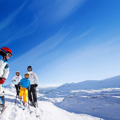 兰州兴隆山滑雪场一日游【畅心滑雪+雪具雪服/赠暖心手套袜子】 兰州兴隆山滑雪场一日游【畅心滑雪+雪具雪服/赠暖心手套袜子】