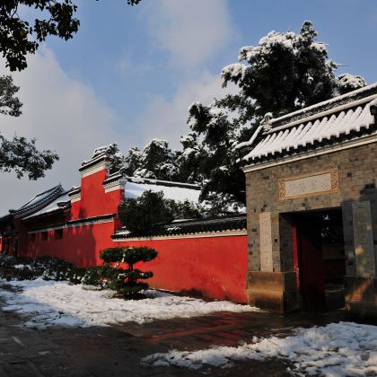 2人起私家团龙虎山象鼻山上清古镇一日游南昌上饶上门接送 2人起私家团龙虎山象鼻山上清古镇一日游南昌上饶上门接送