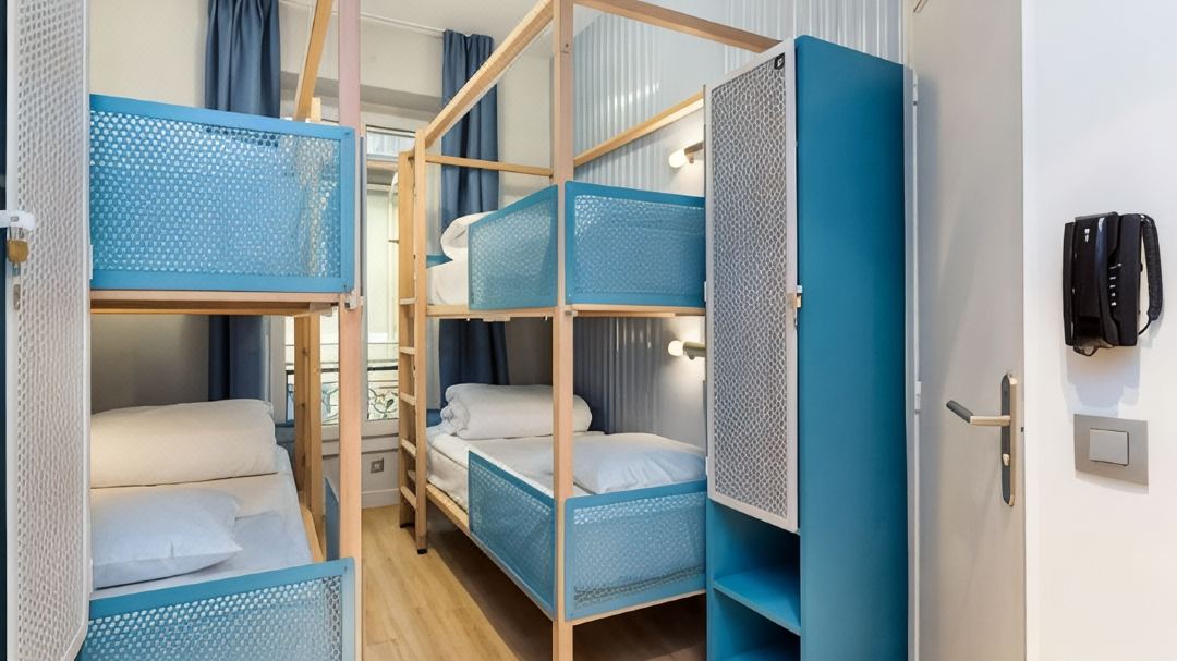Hostel Ozz by HappyCulture