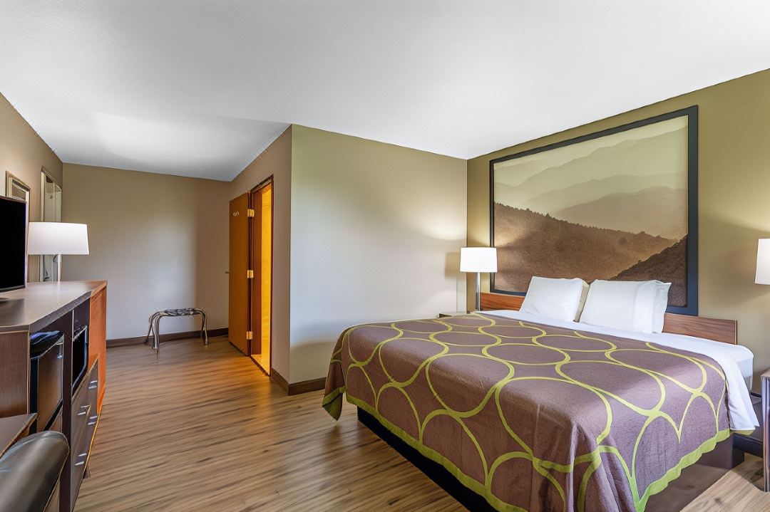 Super 8 by Wyndham Abingdon VA