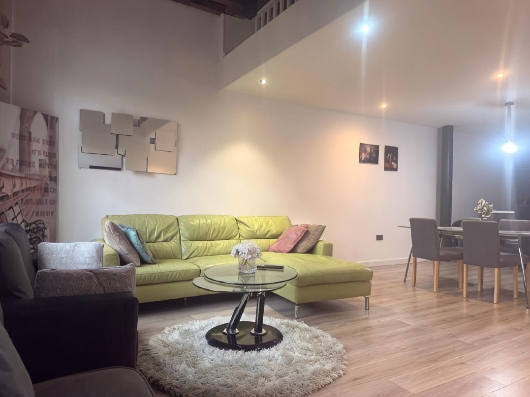 Modern Bradford City Apartment Steps from Stadium and Train Station