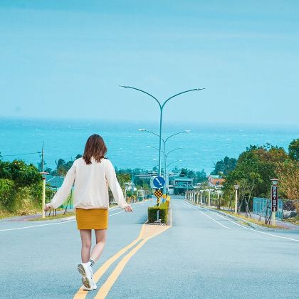 花莲美拍三景.打卡路线~云山水+山度空间+货柜星巴克一日游 花莲美拍三景.打卡路线~云山水+山度空间+货柜星巴克一日游