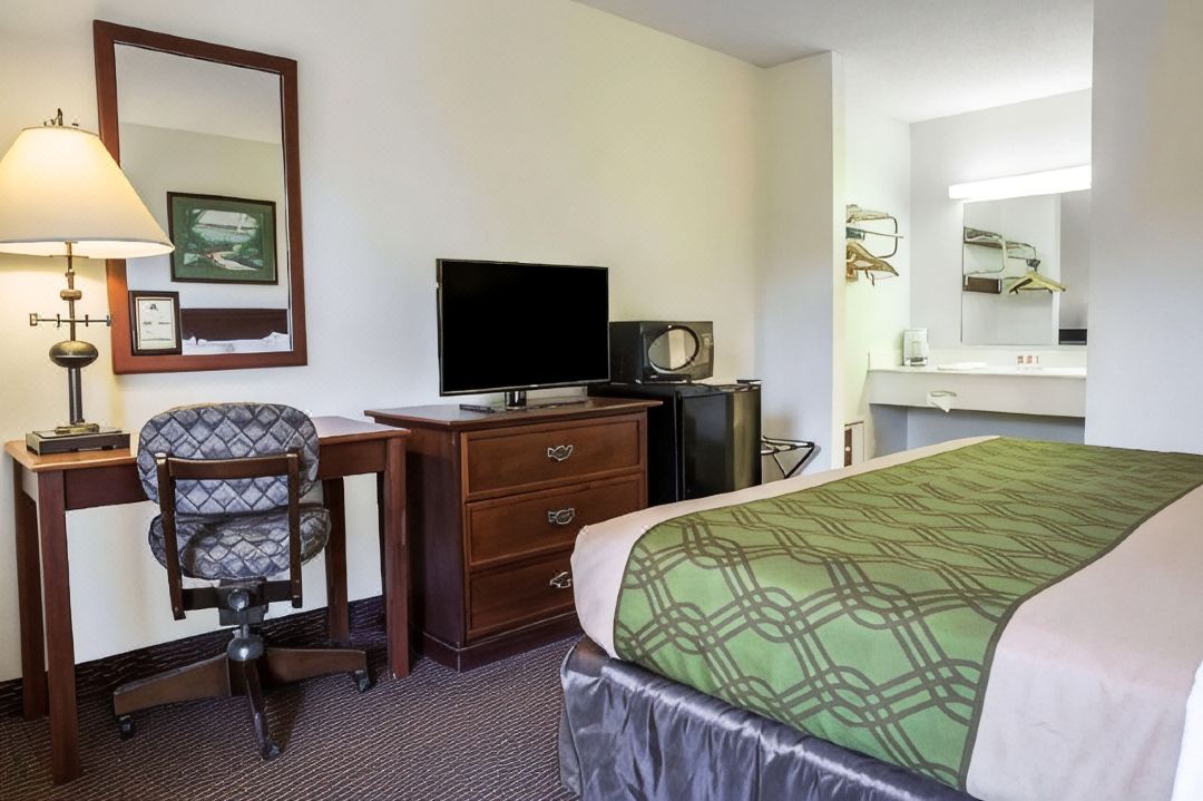 Econo Lodge Crystal Coast
