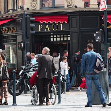 从巴黎出发:走进法国北部迷人城市里尔-戴高乐故居之行 从巴黎出发:走进法国北部迷人城市里尔-戴高乐故居之行