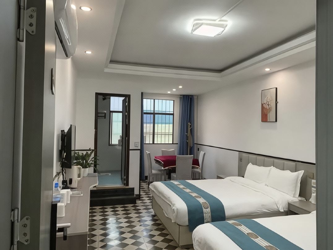Guilong Hotel (Yunman Lake)