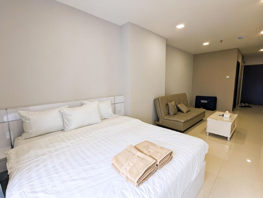 Lovina 20-12B Nagoya Residence