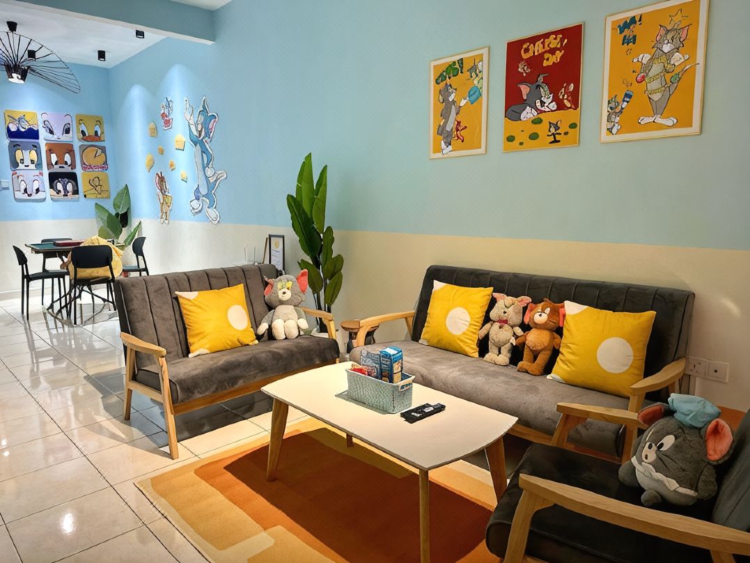 Playful Cat & Mouse Stay 10 Pax Mount Austin JB
