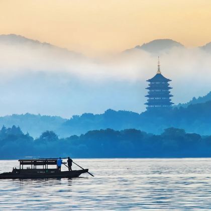 10人团丨杭州西湖雷峰塔+灵隐寺ღ可选宋韵点茶自助餐+上门接 10人团丨杭州西湖雷峰塔+灵隐寺ღ可选宋韵点茶自助餐+上门接