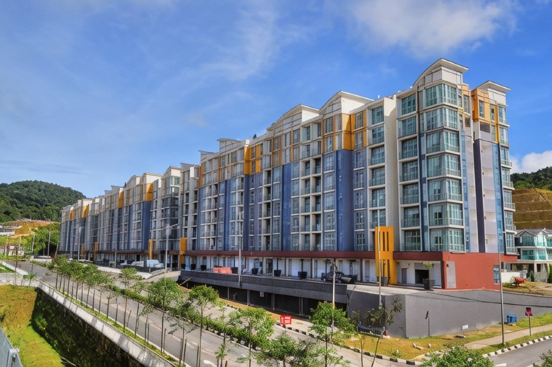 Play Residence at Golden Hills