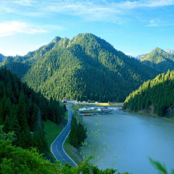 乌鲁木齐南山牧场+乌鲁木齐天山大峡谷一日游【包车游/市区接】 乌鲁木齐南山牧场+乌鲁木齐天山大峡谷一日游【包车游/市区接】