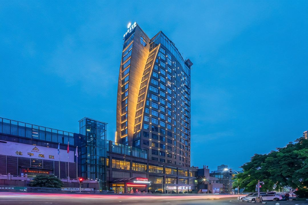 Jiayu Emperor Hotel