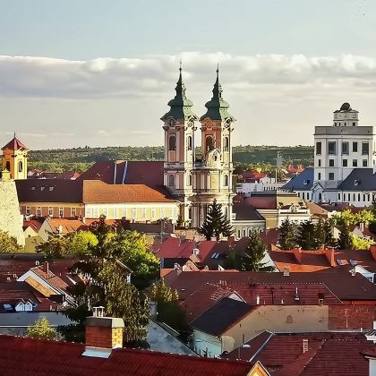 布达佩斯周边小镇埃格尔一日游【中文司导10小时服务】 布达佩斯周边小镇埃格尔一日游【中文司导10小时服务】