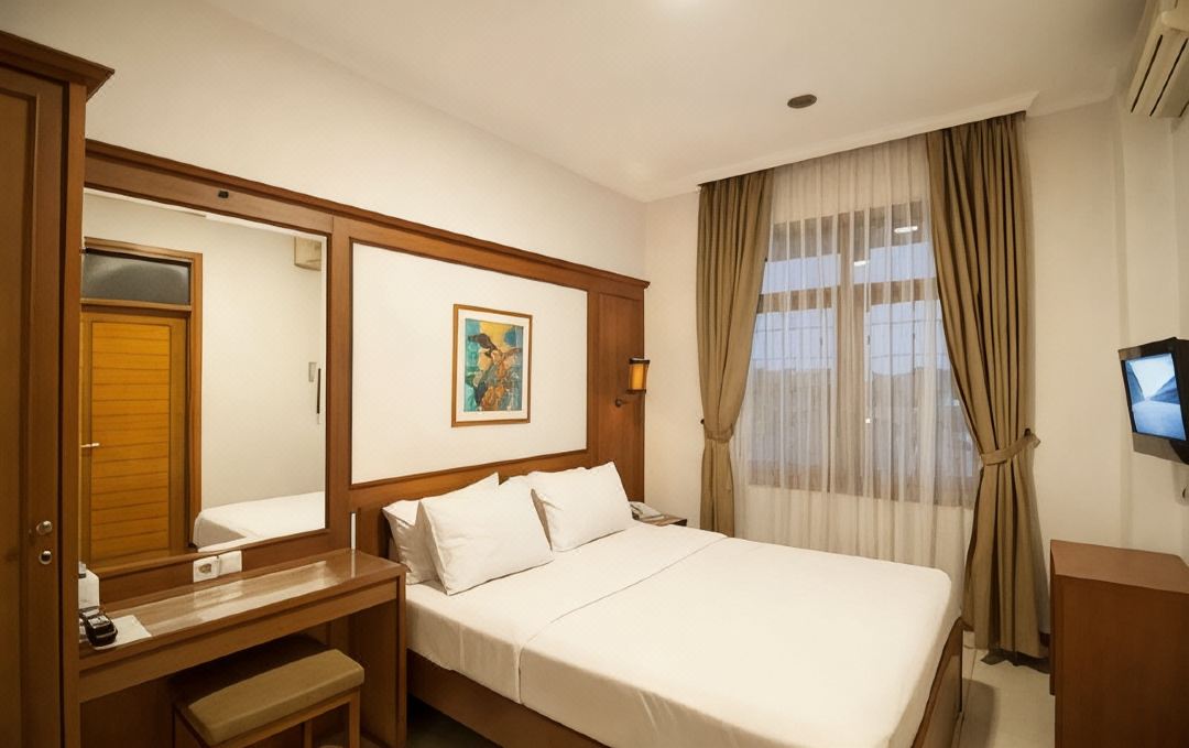 Corsica Hotel