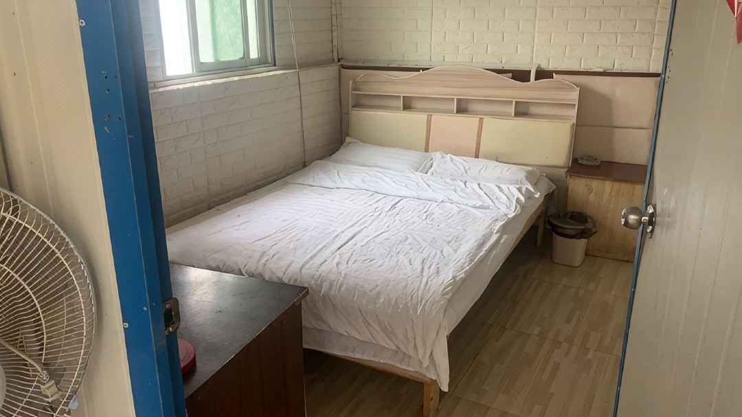 Lixin Wuyi Hotel