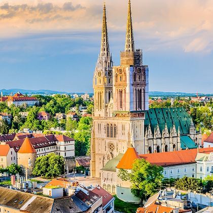 萨拉热窝至萨格勒布一日游:瀑布、Pliva Lakes与城市 萨拉热窝至萨格勒布一日游:瀑布、Pliva Lakes与城市