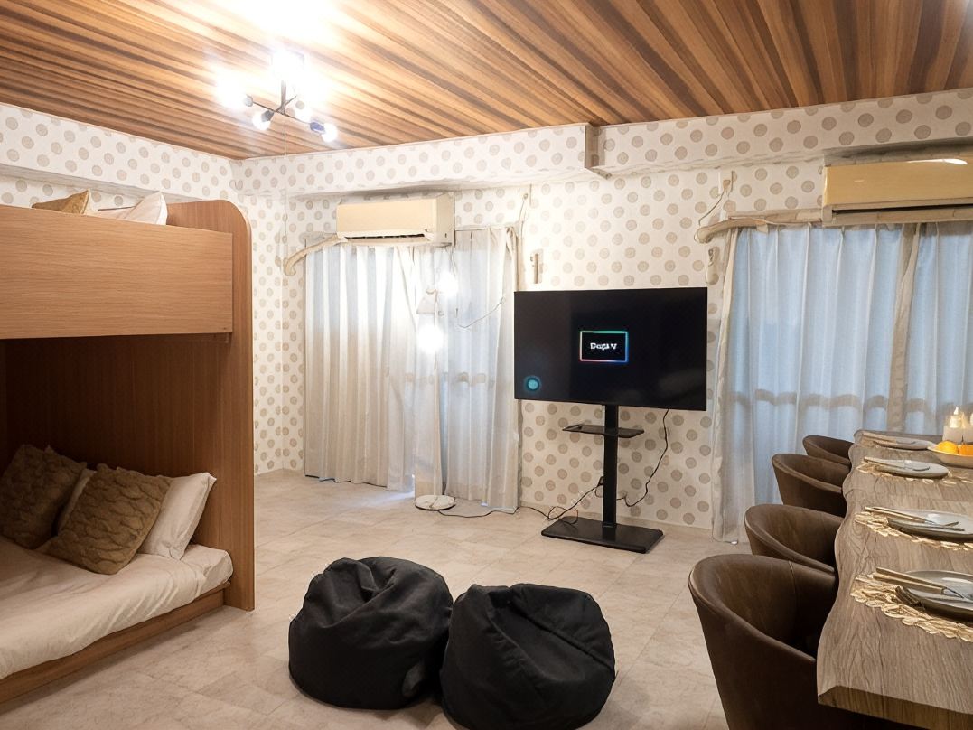 Shinjuku | Maximum 8ppl | Double 4 | 3-minute walk from the station | 40sqm private | 202