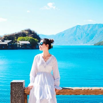 【真纯玩】丽江泸沽湖一日游全景环湖+猪槽船游湖+一价全含 【真纯玩】丽江泸沽湖一日游全景环湖+猪槽船游湖+一价全含