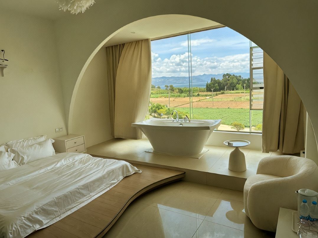 Fuxian Lake Mountain Fengyuyue Homestay