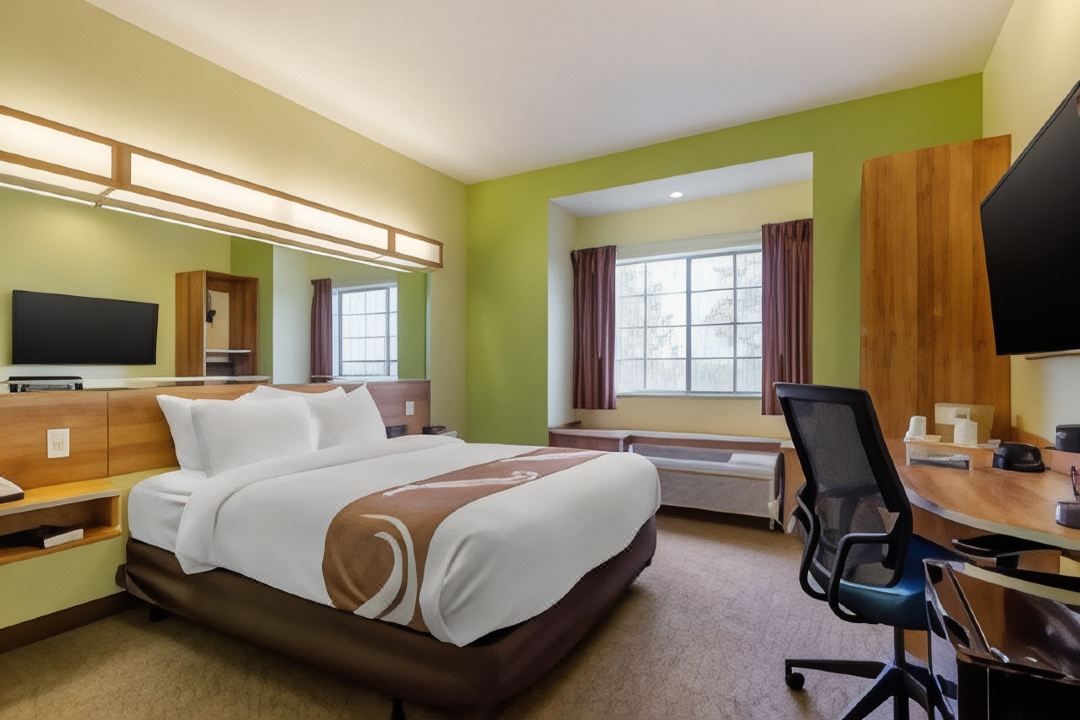 Quality Inn & Suites Lehigh Acres Fort Myers