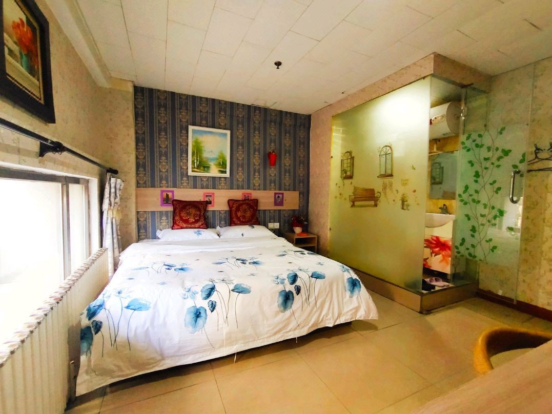 Yijia Hotel