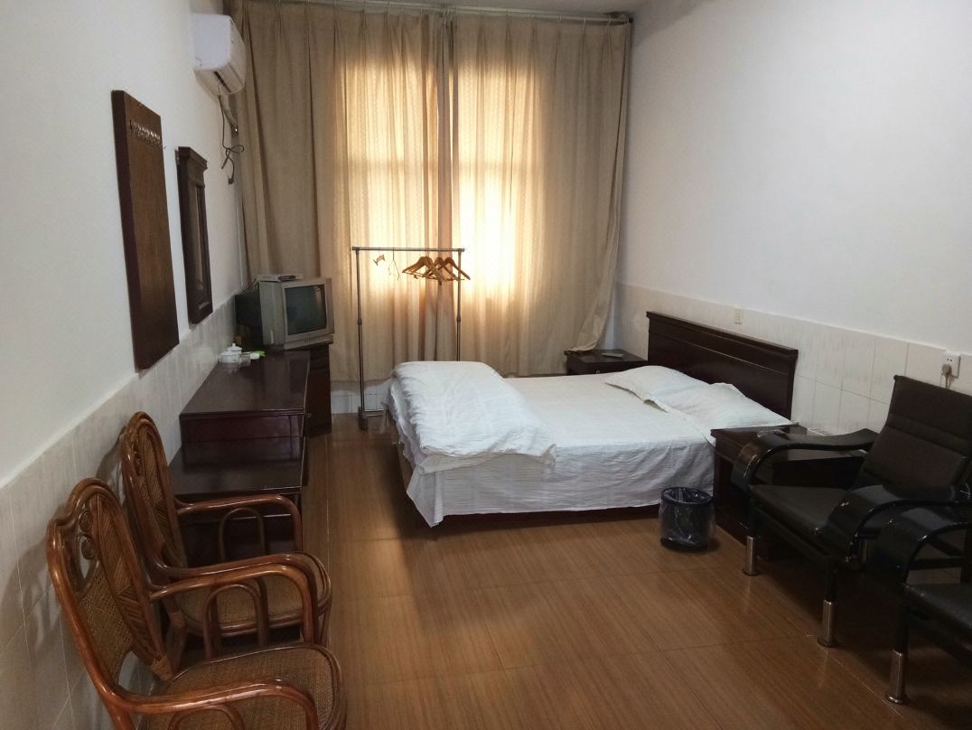 Xinyang Gangcheng Hotel