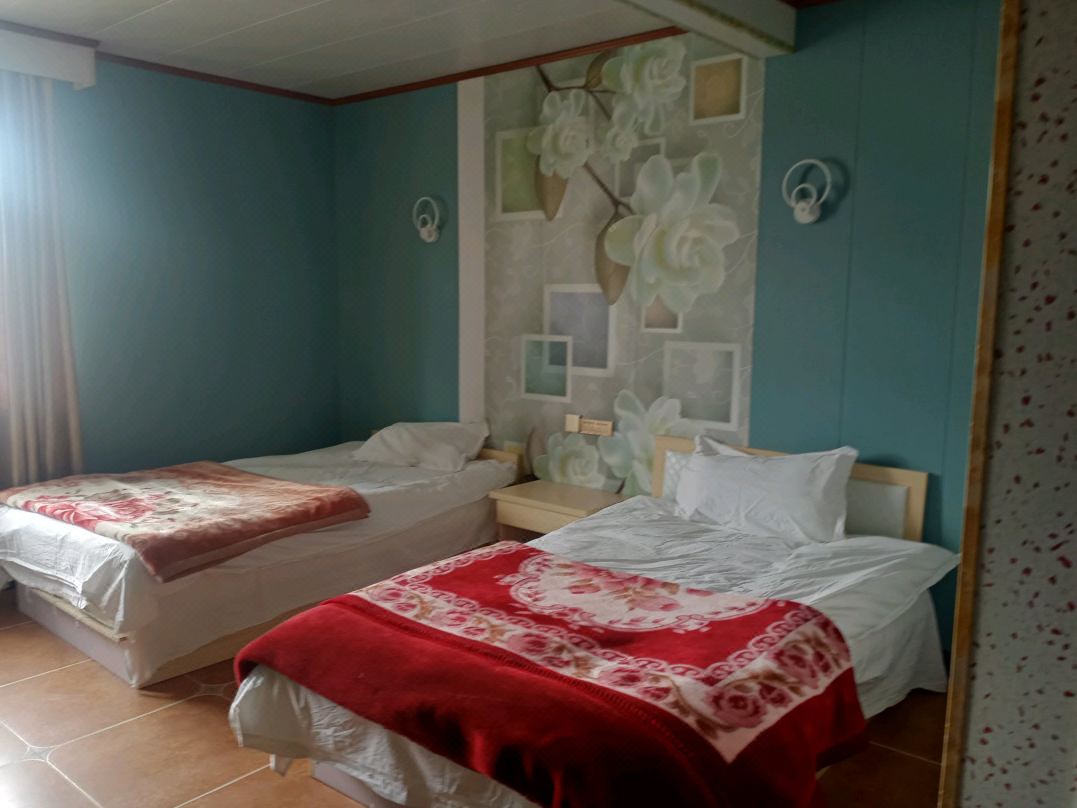 Purang Sanxia Hotel