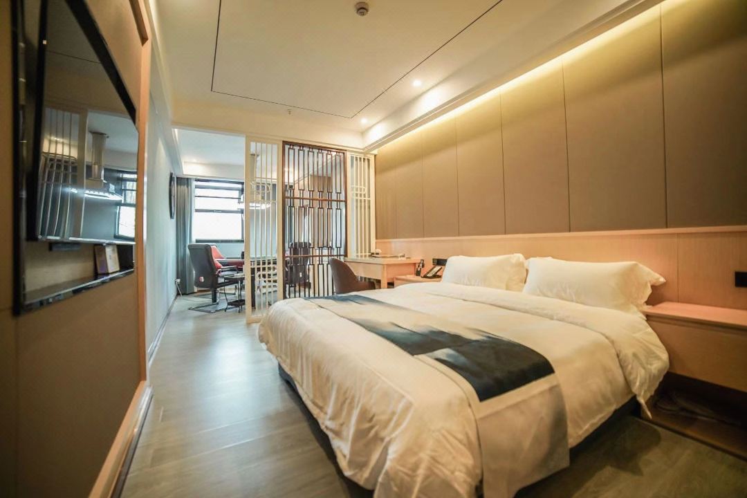 Yingshan Yiye Hotel