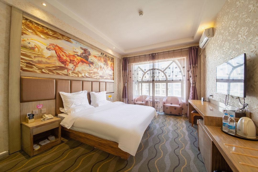 Super 8 Hotel (Yinchuan Tanglai Huizhong Jinfeng Wanda)
