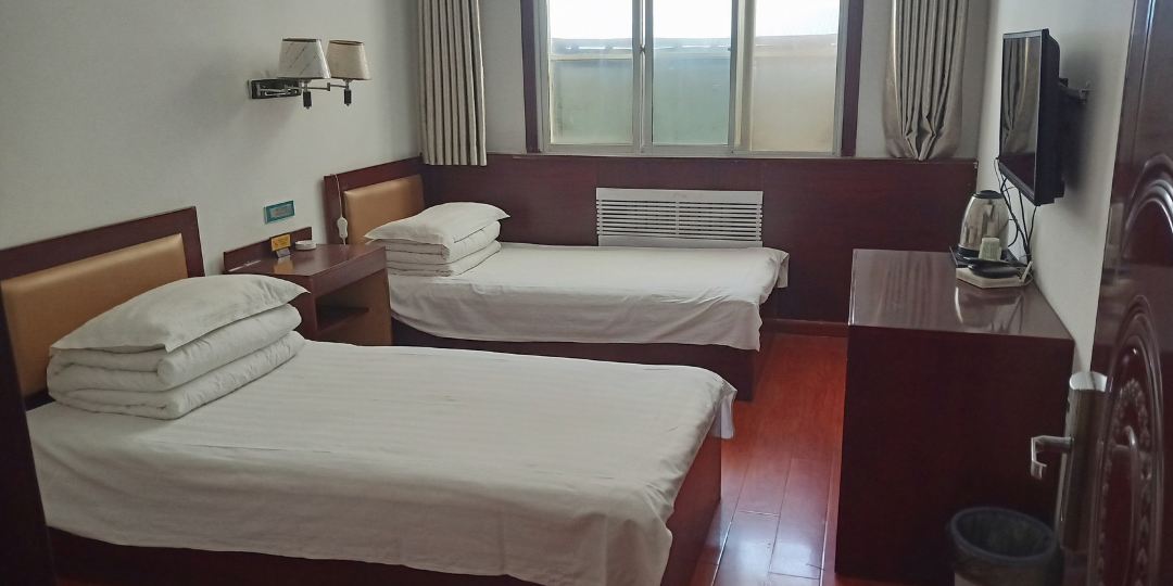 庄浪金土地宾馆