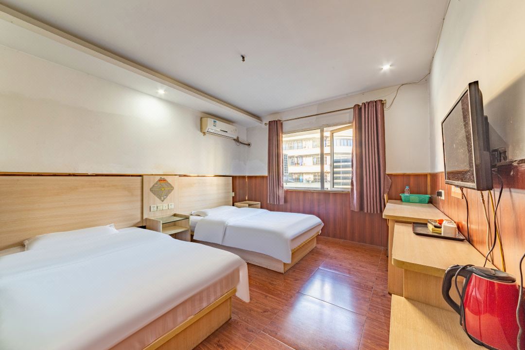 Suining Tianyi Hotel