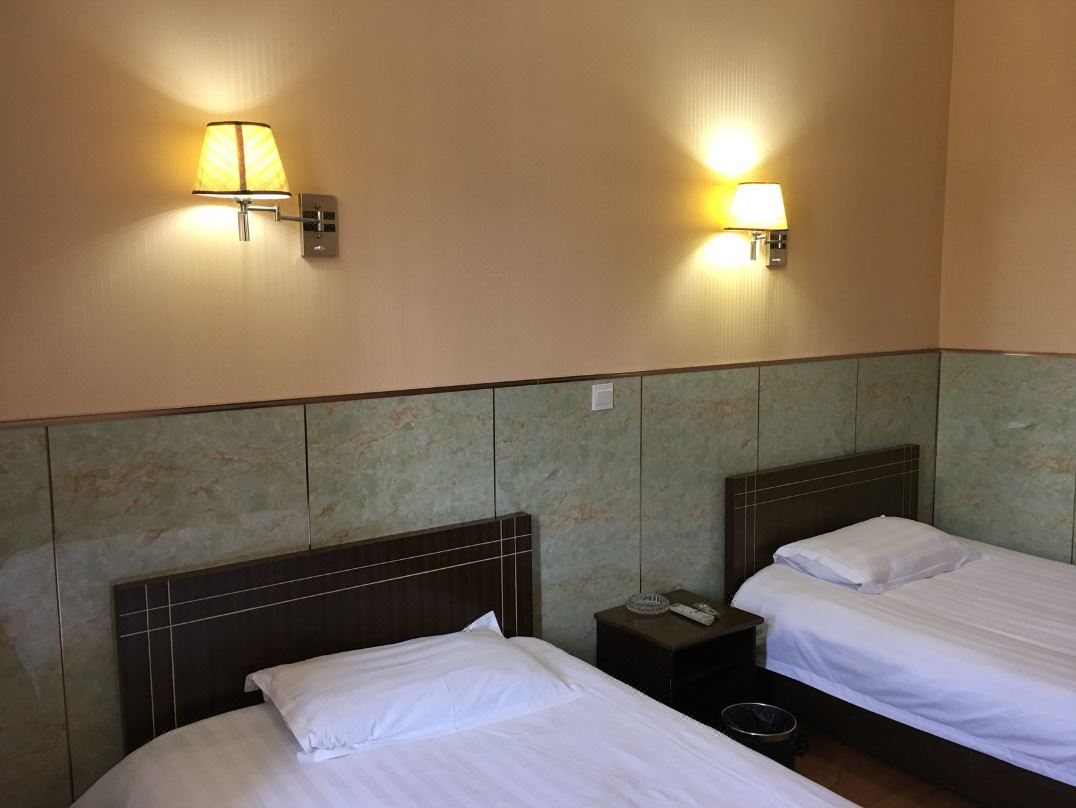 Fuyang Jinyi Hotel