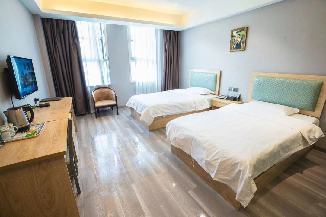 Home Inn Huaxuan Select Hotel (Guju Wine Street)