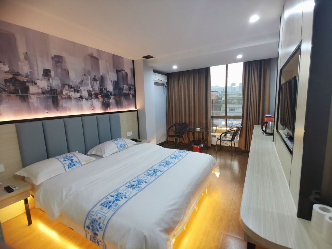 Heyuan Heping Rongda Hotel
