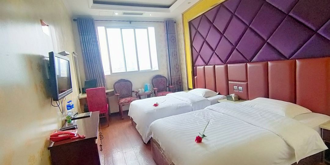 阿富尔连锁盛酒店(泸州豪锦店)