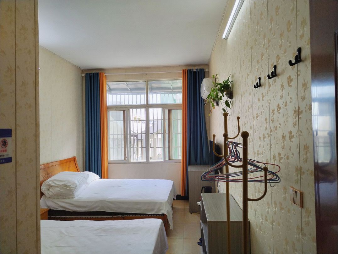 Zhongyi Hotel