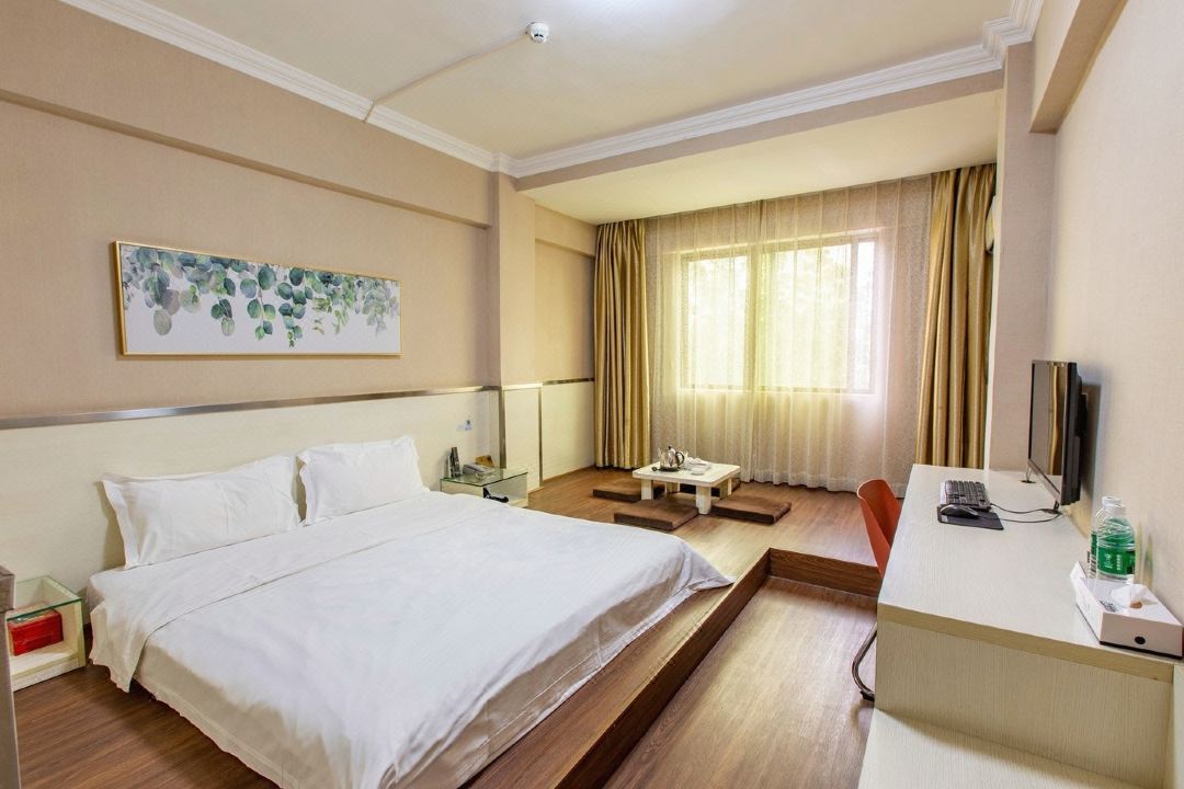 365 Apartment Hotel (Meizhou Wanda Plaza store)