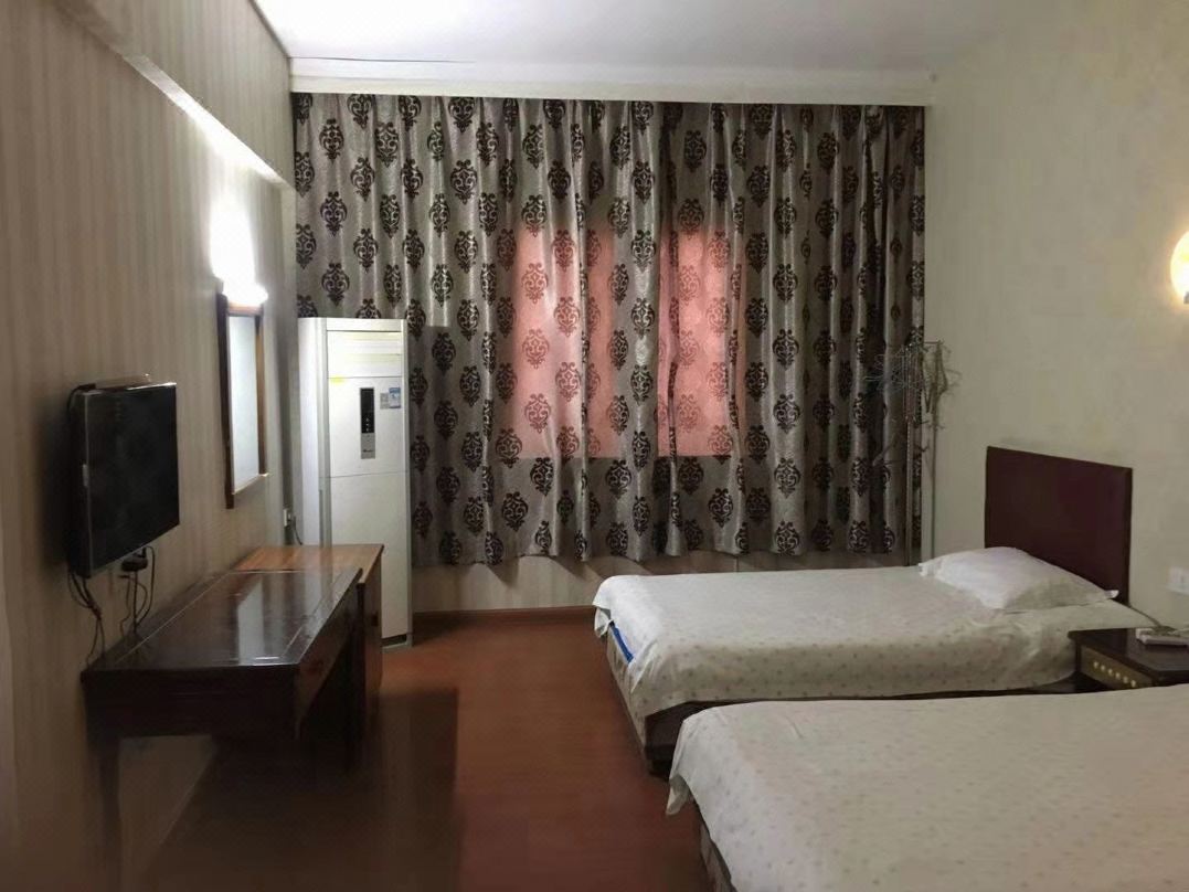 Ningbo Zhongyue Hotel