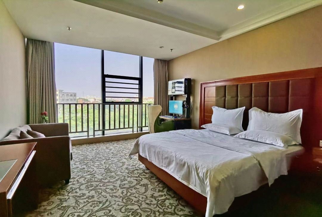 E-sports Homestay (Foshan Donglian Platinum Capital Plaza)