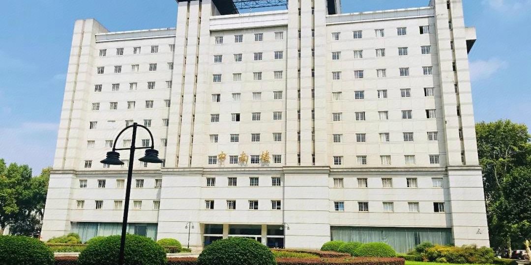 郑州丽宾馆馆(郑州轻工业大学东风校区店)