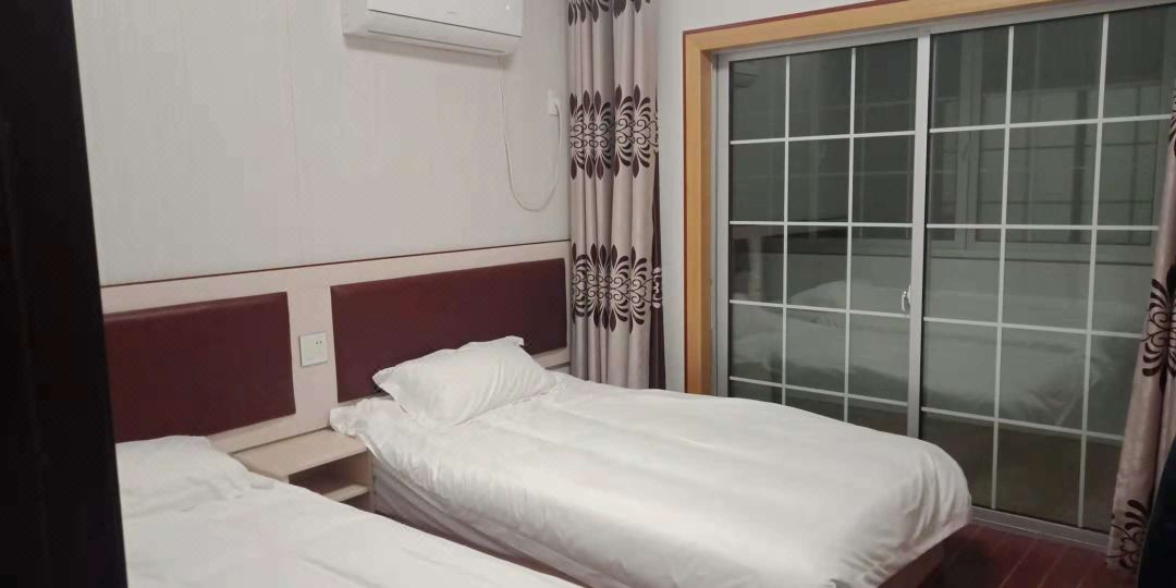 Hexing Accommodation