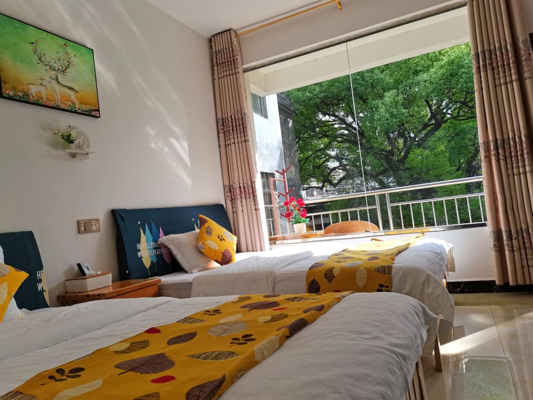 Jingfenglou Hostel