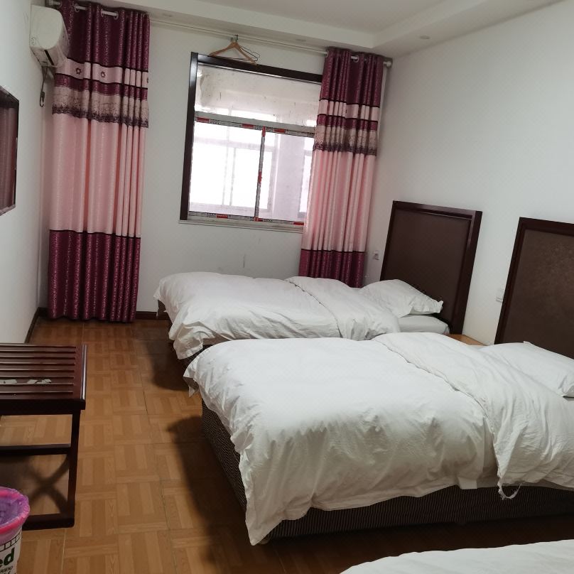 Huai'an Junyi Hotel