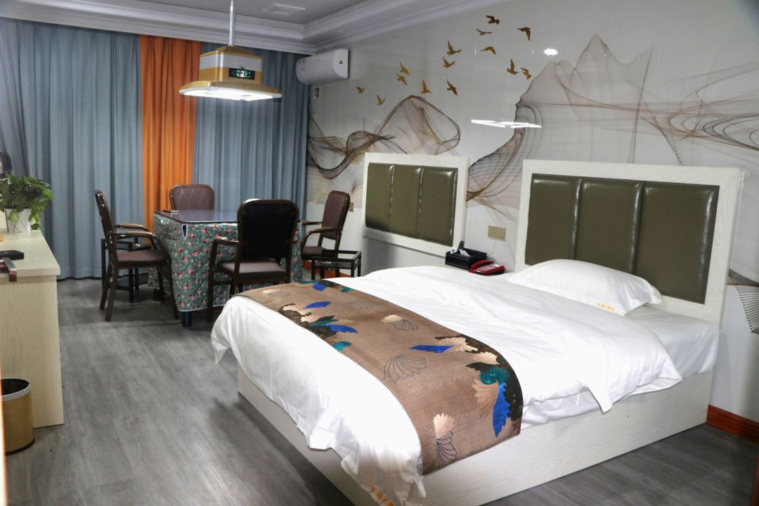Pingjiang Jinfu Hotel