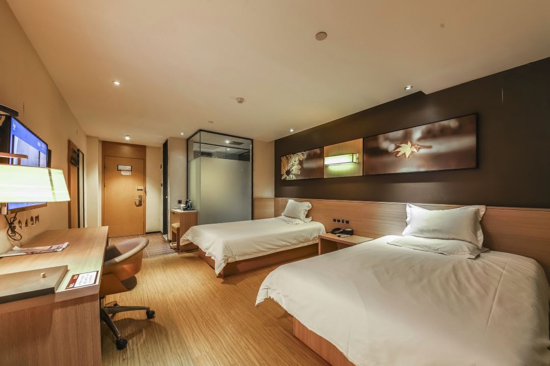 IU Hotel